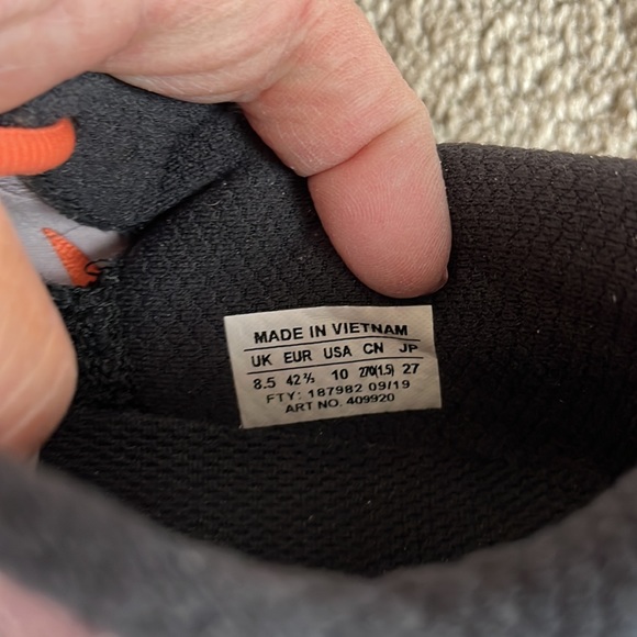 Salomon Sneakers - Picture 7 of 7